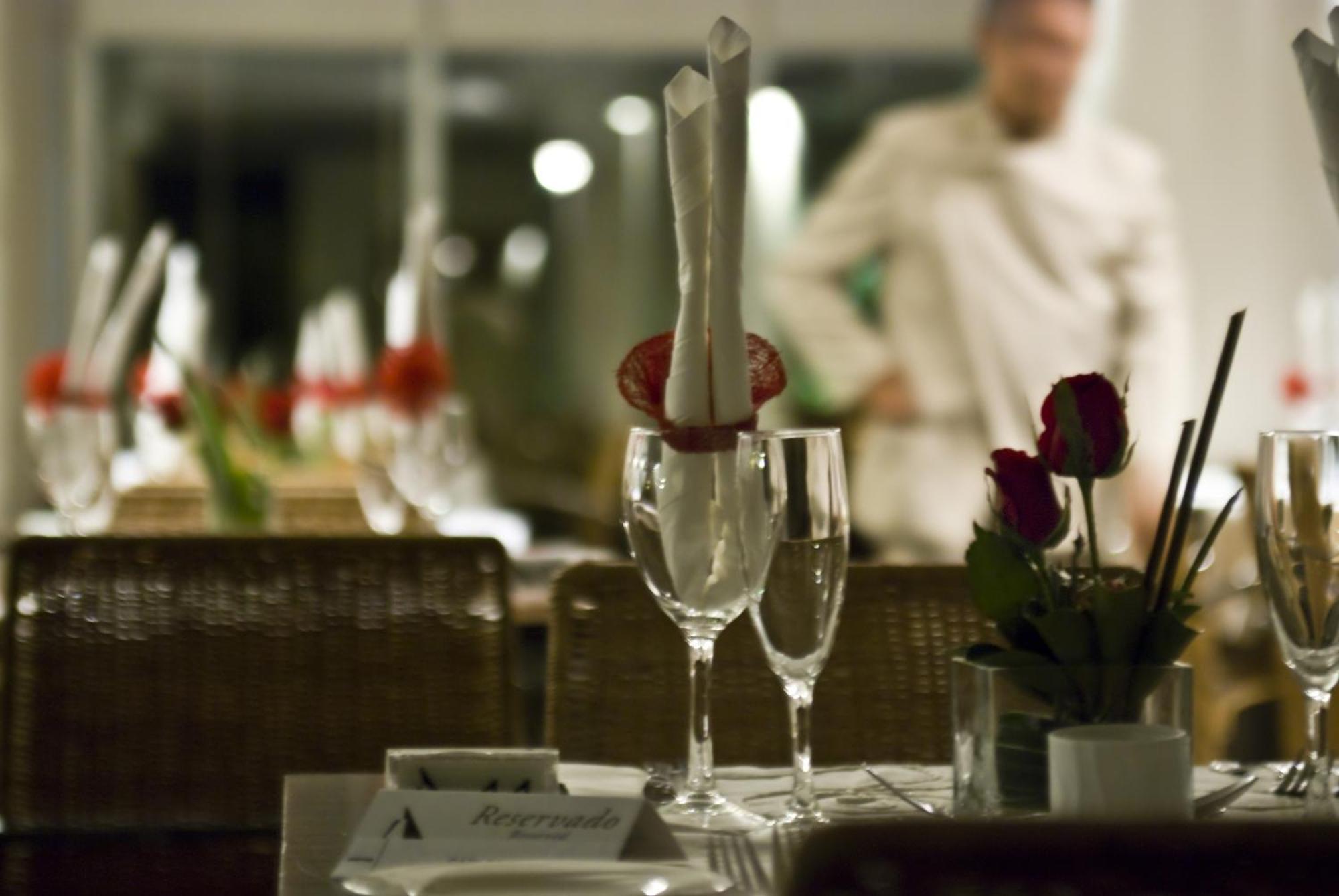 Hotel Luzeiros Fortaleza 외부 사진 A restaurant in Munich