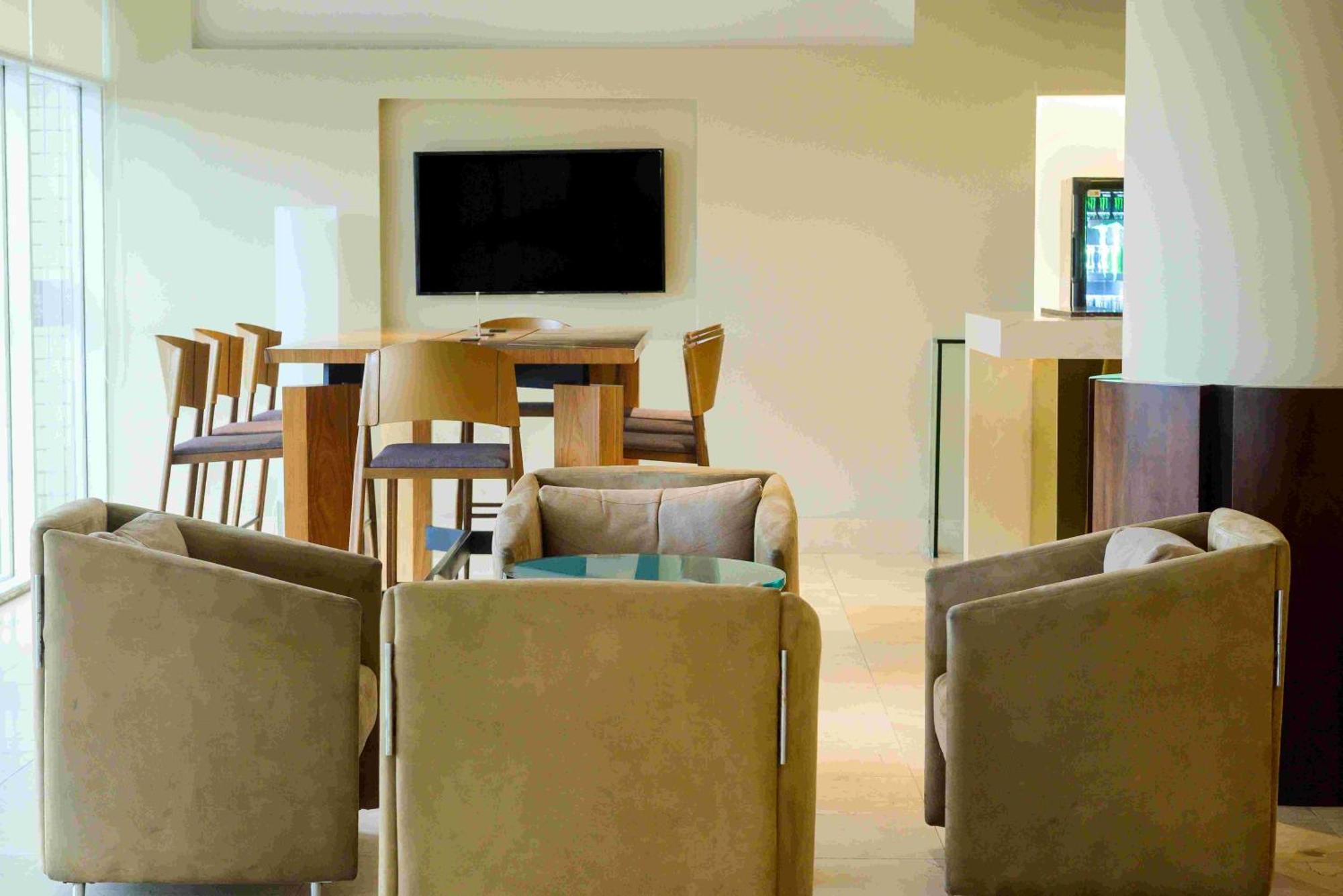 Hotel Luzeiros Fortaleza 외부 사진 The lounge at the airport